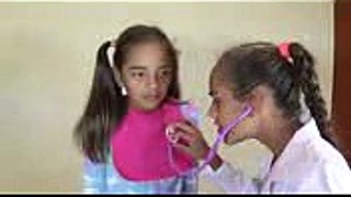 DOC MCSTUFFINS GIVES SARAH A CHECKUP! In Real Life FUNNY KIDS TOYS TO SEE MOVIE