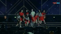饭拍韩国女团热舞现场, 很受欢迎的一首歌!_高清(00h03m19s-00h03m21s)