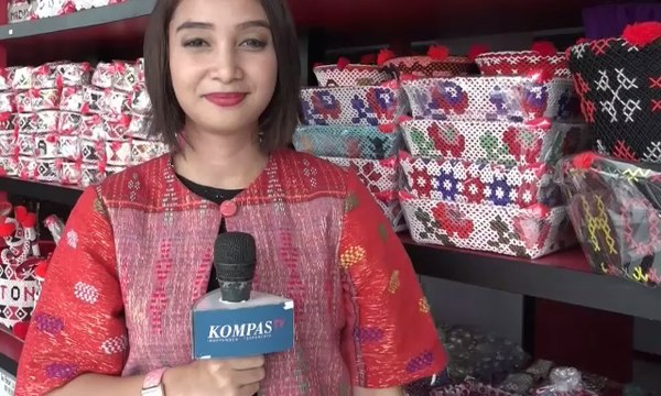 Yuk, Intip Kain Ulos yang Digunakan Kahiyang