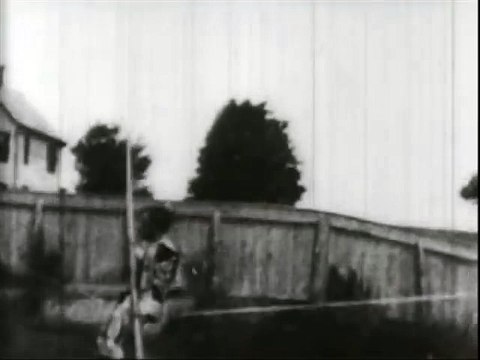 Edison Manufacturing Company : Caicedo with Pole (1894)