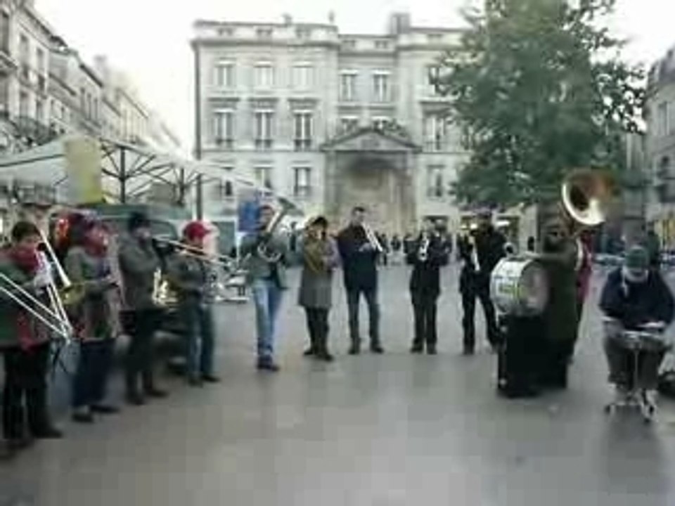 Grasse Bande-Mario Bros