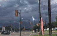 T'es boxeur ou magicien... Il éteint tout le quartier en 1 coup de poing