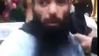 Arabs in Lyon catch a gypsy beggar pretending to be Muslim in order to attract donations
