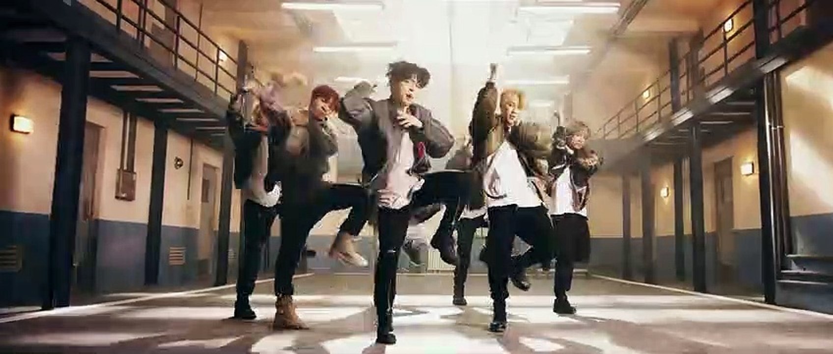 BTS (방탄소년단) - MIC Drop (Steve Aoki Remix) Official MV