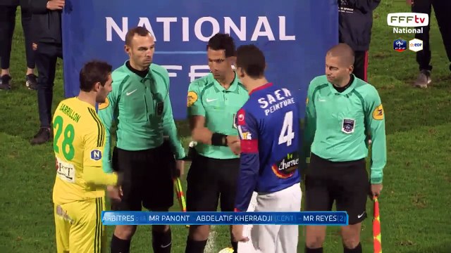 But d'IDAZZA !!! Contre-attaque magnifiquement jouée, RICHETIN récupère un centre en profondeur, l'envoie en retrait à IDAZZA qui ajuste KEDE, 2-0 pour Concarneau.