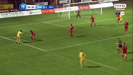 Coup franc de Maxime Ras récupéré par Dasilva en hors jeu