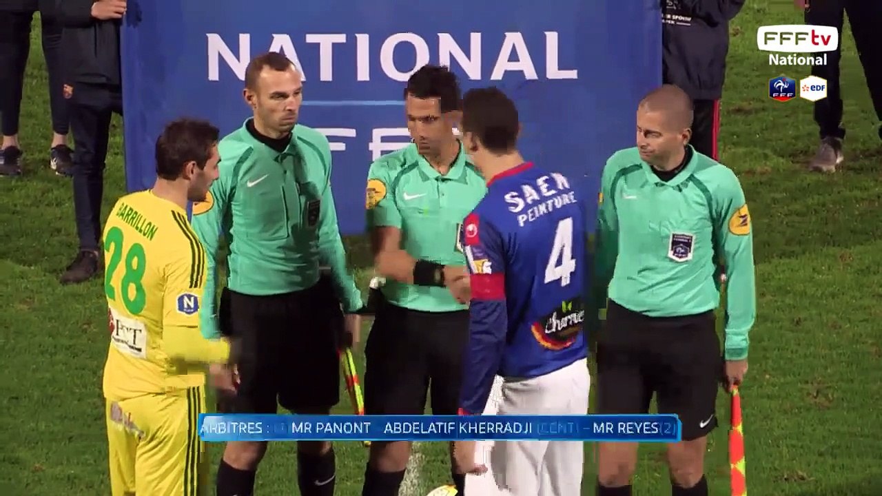 Changement, sortie d'IDAZZA sur les applaudissements du public