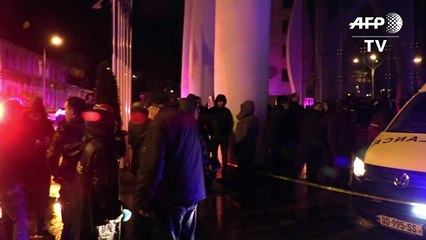 Incêndio em hotel provoca 12 mortes