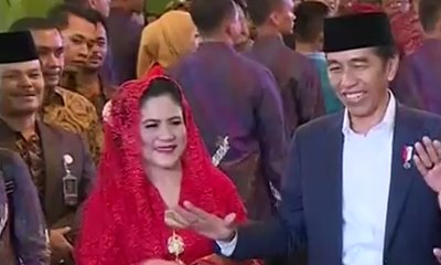 Intip Gaya Jokowi-Iriana Manortor Ulang di Depan Wartawan
