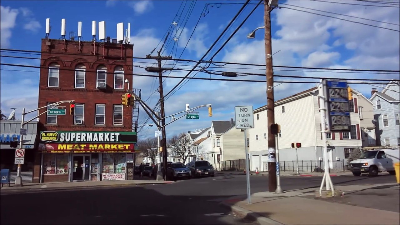 PATERSON NJ LATINO  BLACK HOOD ON TOTOWA AVE