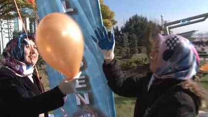 Sağlık-Sen, Kadına Şiddeti Balon Uçurarak Protesto Etti