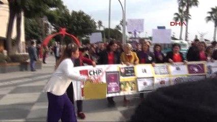 Mersin Kadına Şiddete Karşı İnsan Zinciri