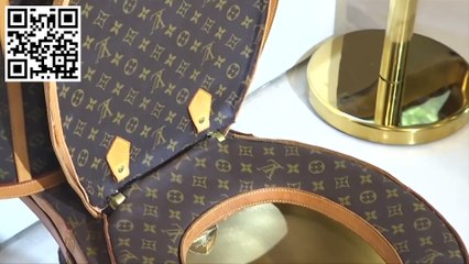 Cuvette de WC en or et recouvert de Vuitton