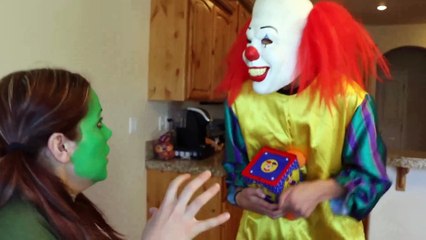 Hulk Girl vs Venom Girl vs Green Goblin vs Spiderman & Venom Food Fight Real Life Superhero Movie | Superheroes | Spiderman | Superman | Frozen Elsa | Joker