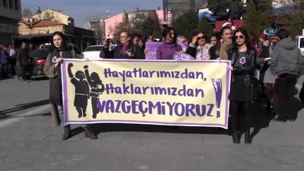 70'lik Ev Hanımından Kadınlar İçin Şiir