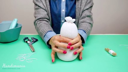 Uzela je obične bijele čarape i počela ih puniti rižom. Rezultat će vas oduševiti