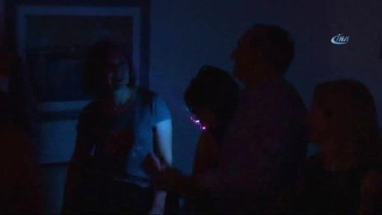 İsrail Büyükelçisi Na'eh, Dans Partisinde Kurtlarını Döktü