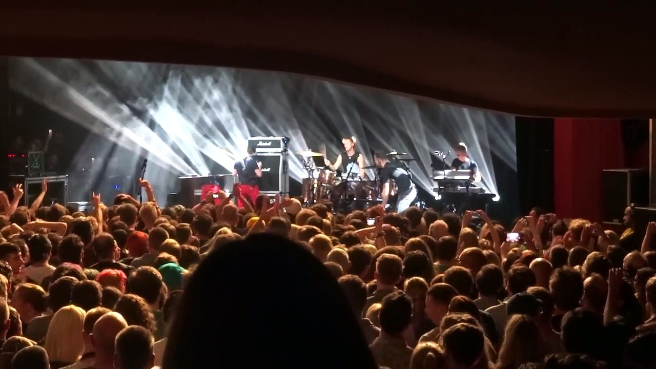 Muse - Yes Please, London Shepherds Bush Empire, 08/19/2017