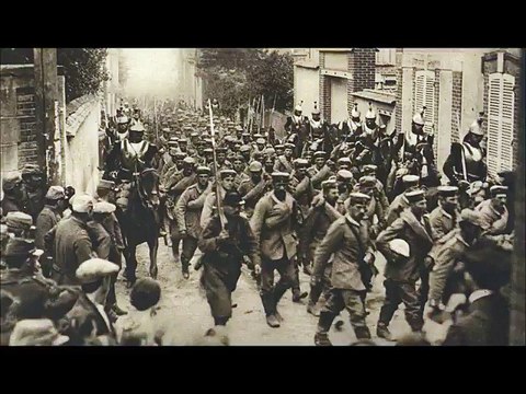 Photos of French Troops Fighting During World War 1 (1914)