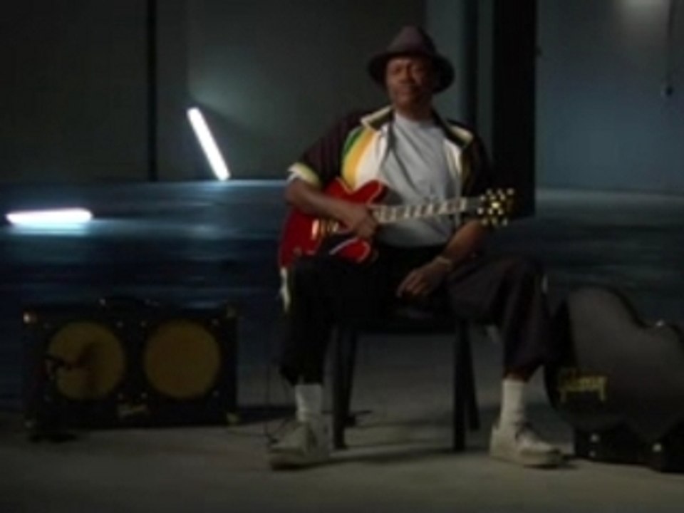 Gibson Guitar Hero Video: Johnny Jones On Bobby Blue Bland