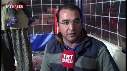 Muğla'nın Ula ilçesindeki mahalle sakinlerine çadır ve battaniye dağıtıldı