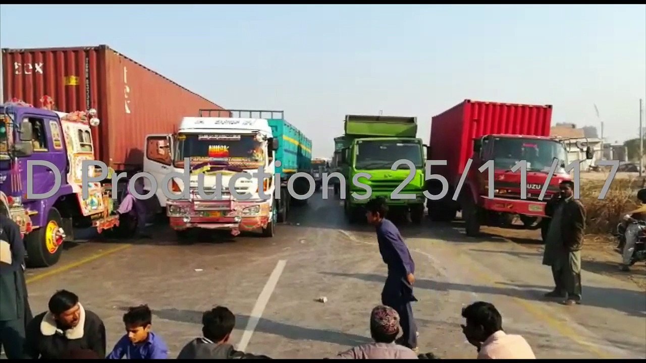 Violence on Tehreek e labaik dharna in okara - Danger Productions Network
