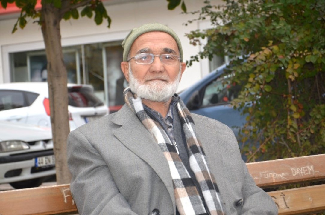 Kıbrıs Gazisi Emekli Pilot Yarbay, 70'inden Sonra İlahiyat Mezunu Oldu
