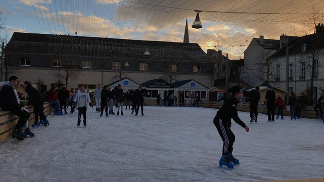 Premières glissades sur la patinoire intercommunale