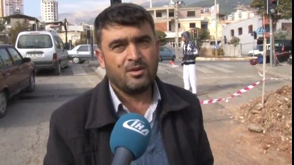 Hafriyat Kamyonu Çukura  Düştü