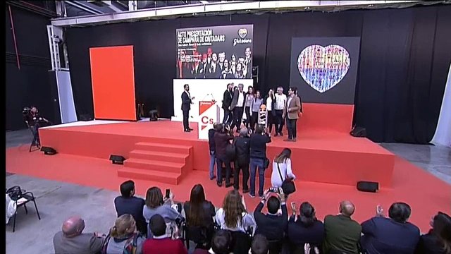 Arrimadas pide a Iceta no poner palos en las ruedas para liquidar el 'procés'