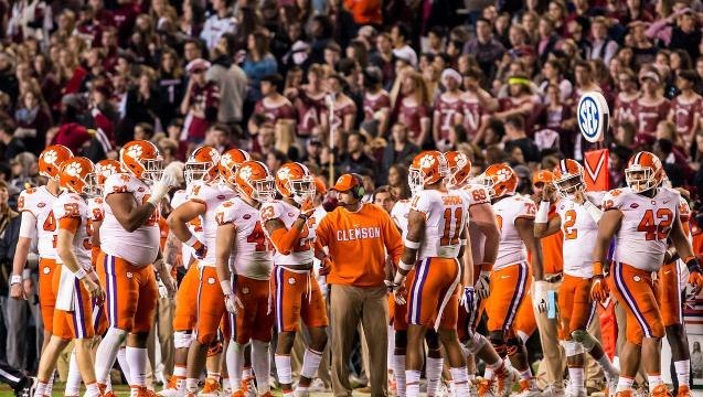 Coaches Poll: Upsets shake up playoff picture