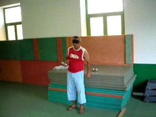 pétanque les yeux bandés