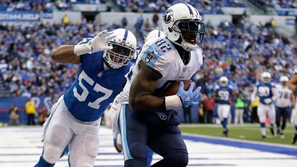 Marcus Mariota drops a dime to Delanie Walker for his first TD of the season