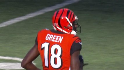 Andy Dalton finds a wide open A.J. Green for 18 yards