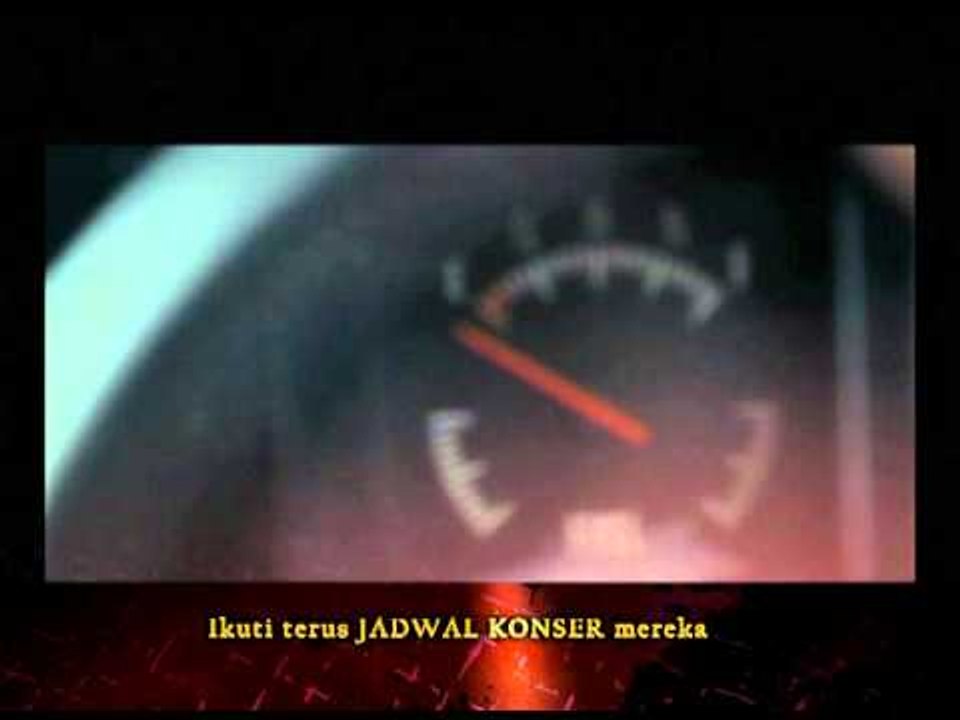 Andra And The Backbone -  Cliche [TVC]