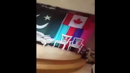 Mushahid Ullahi insulted by Pakistani in Canada