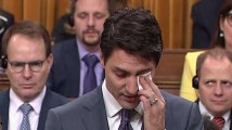 En larmes, Justin Trudeau s'excuse pour des années de répression des communautés LGBTQ au Canada