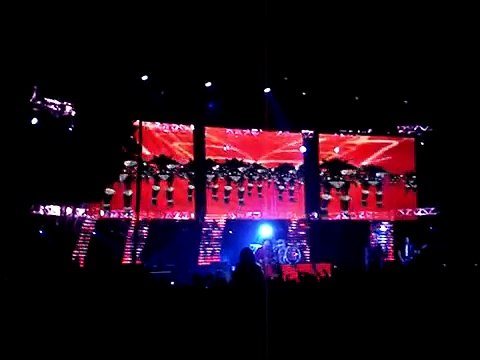 Muse - Supermassive Black Hole, New Arena, St Petersburg, Russia 10/19/2007