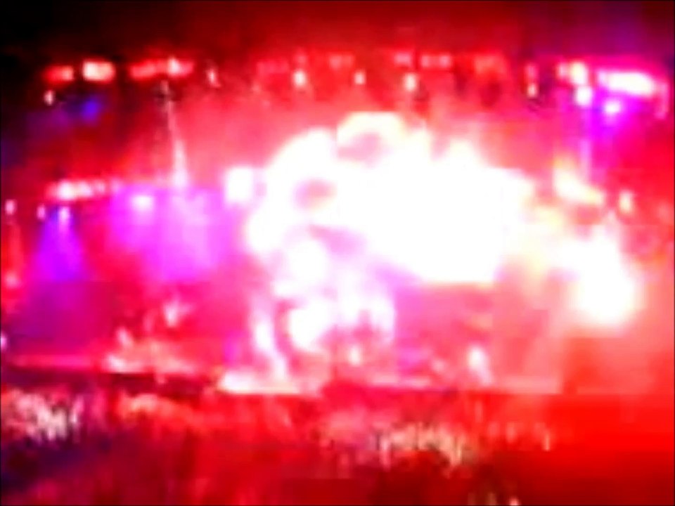 Muse - Supermassive Black Hole, Spektrum, Oslo, Norway  10/23/2007