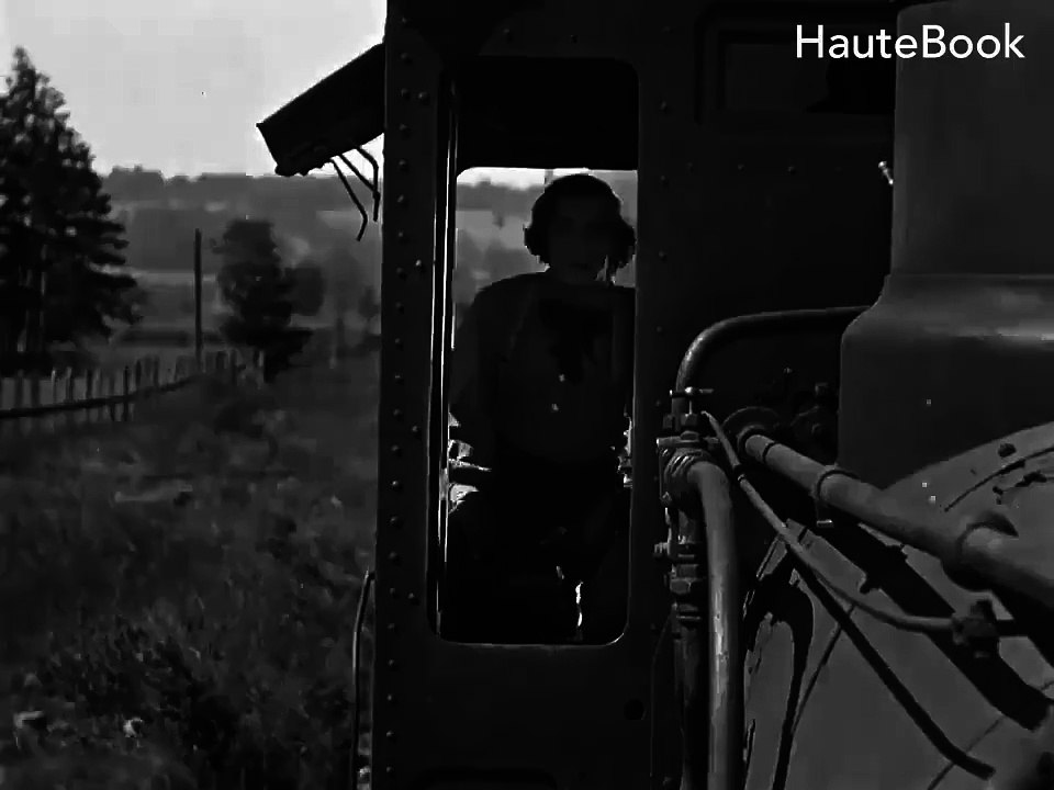Buster Keaton The Train Funny Clip - Charlie Chaplin Fun