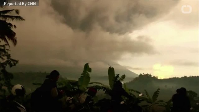 Bali Volcano Cancels Flights