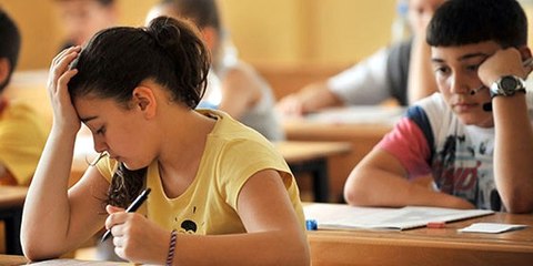 Liseye Girişte Yeni Sistem Belli Oldu: Süre 135 Dakika, Soru Sayısı 90