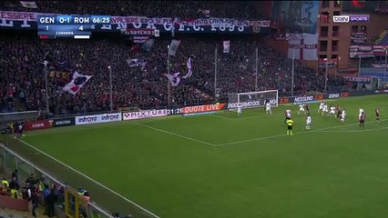 L'expulsion ridicule de De Rossi et la simulation folle du joueur !