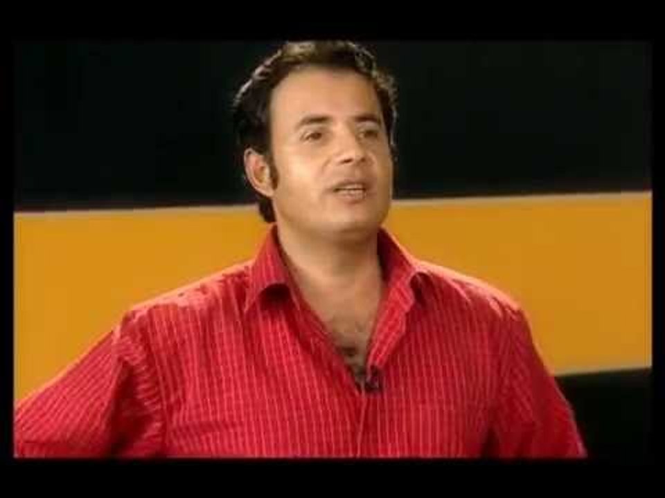 ممثل دمه خفيف يقلد المخرجين