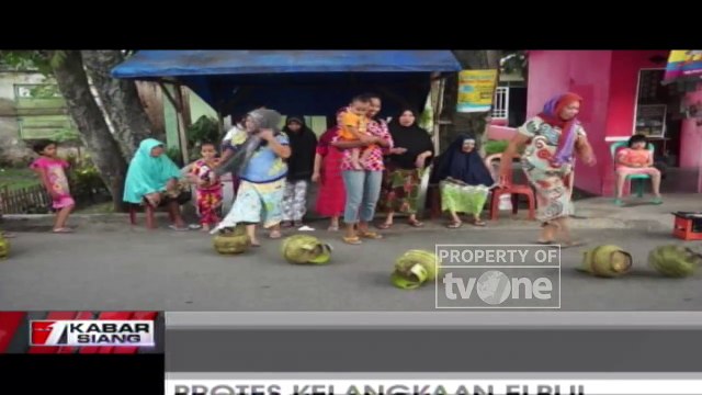 Kelangkaan Elpiji Tiga Kilogram, Ibu Rumah Tangga Protes