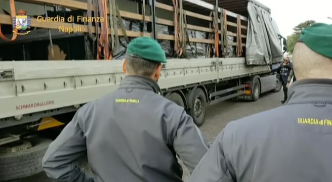 GDF, sequestrate 5 tonnellate di sigarette di contrabbando (27.11.17)