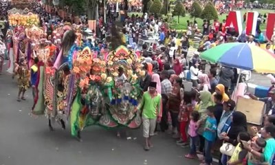 Ratusan Kuda Ramaikan Festival Jaran Kencak