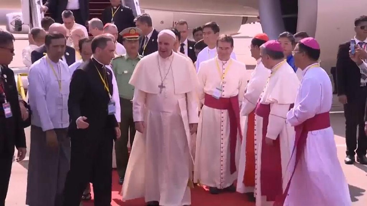 Papa Francesco arrivato in Myanmar