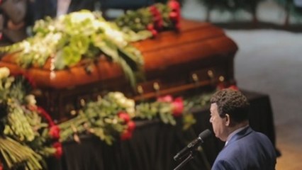 Moscú da su último adiós al barítono ruso Dmitri Hvorostovsky