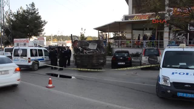 Gaziantep'te Hurdacı Çuvalda Mühimmat Buldu